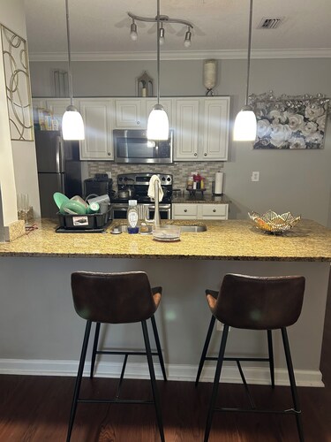 Tranquil 1-bedroom apartment with AC in charming Pooler