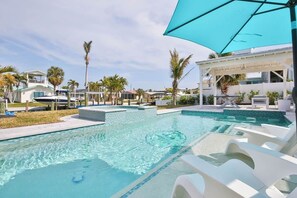 Pool - Pink Pearl Waterfront Retreat | Canal + Dock (Holmes Beach)