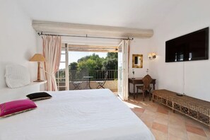 4 bedrooms, iron/ironing board, WiFi, bed sheets - Lovely family villa in Saint Paul de Vence (La Colle-sur-Loup)