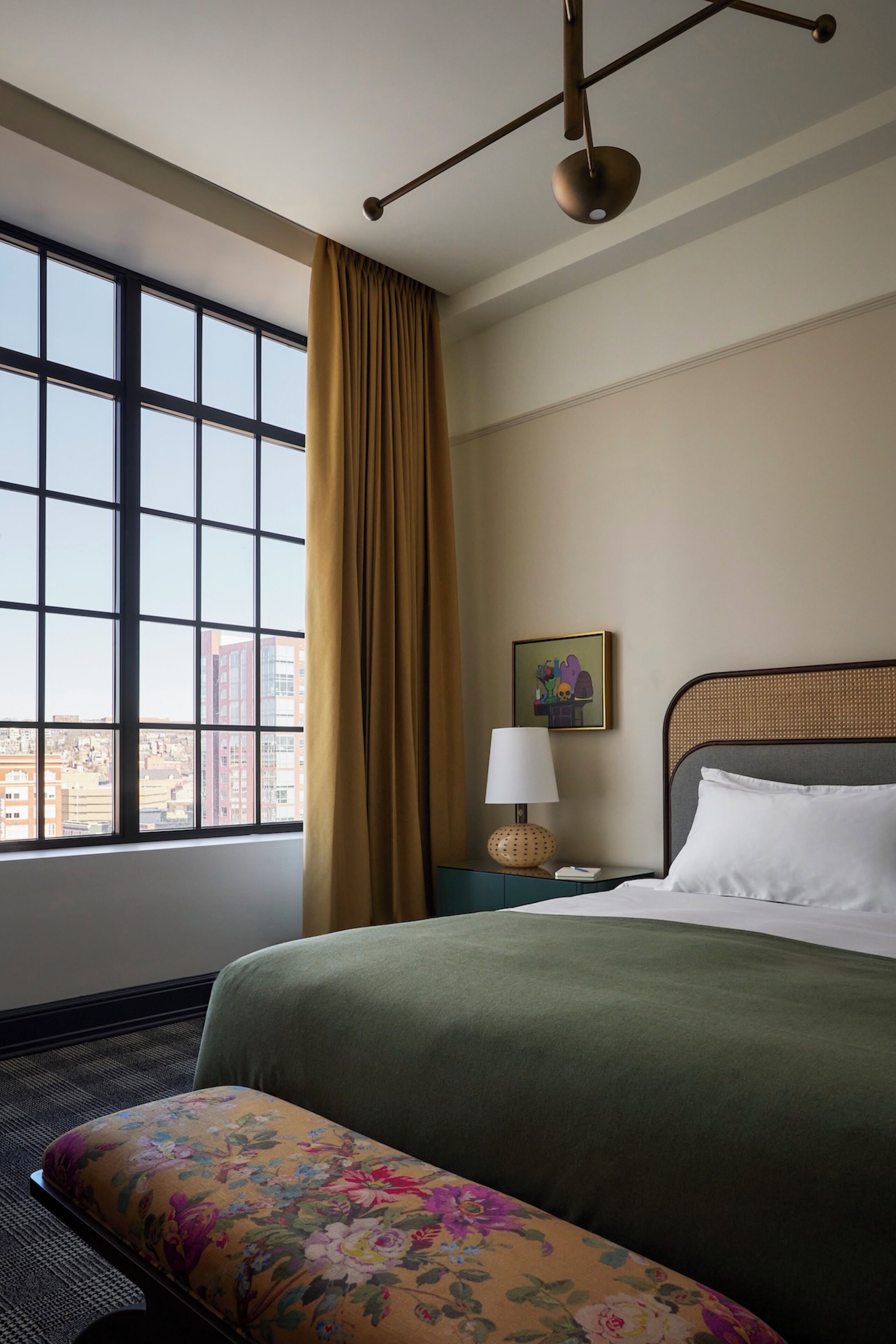 Alfred Suite | Egyptian cotton sheets, premium bedding, pillowtop beds, minibar