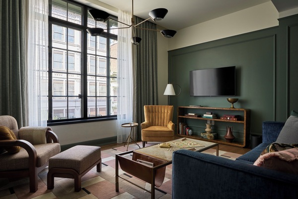 Alfred Suite | Living area