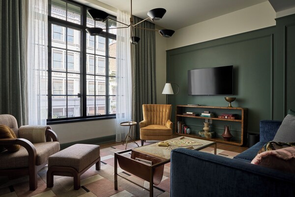 Cincinnati's Fidelity Hotel - Cold Spring, KY