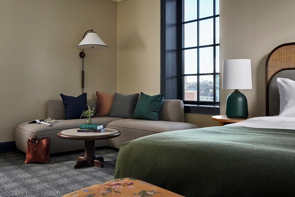 Cincinnati's Fidelity Hotel - Cold Spring, KY