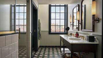 Superior Double Queen | Bathroom | Free toiletries, hair dryer, bathrobes, towels