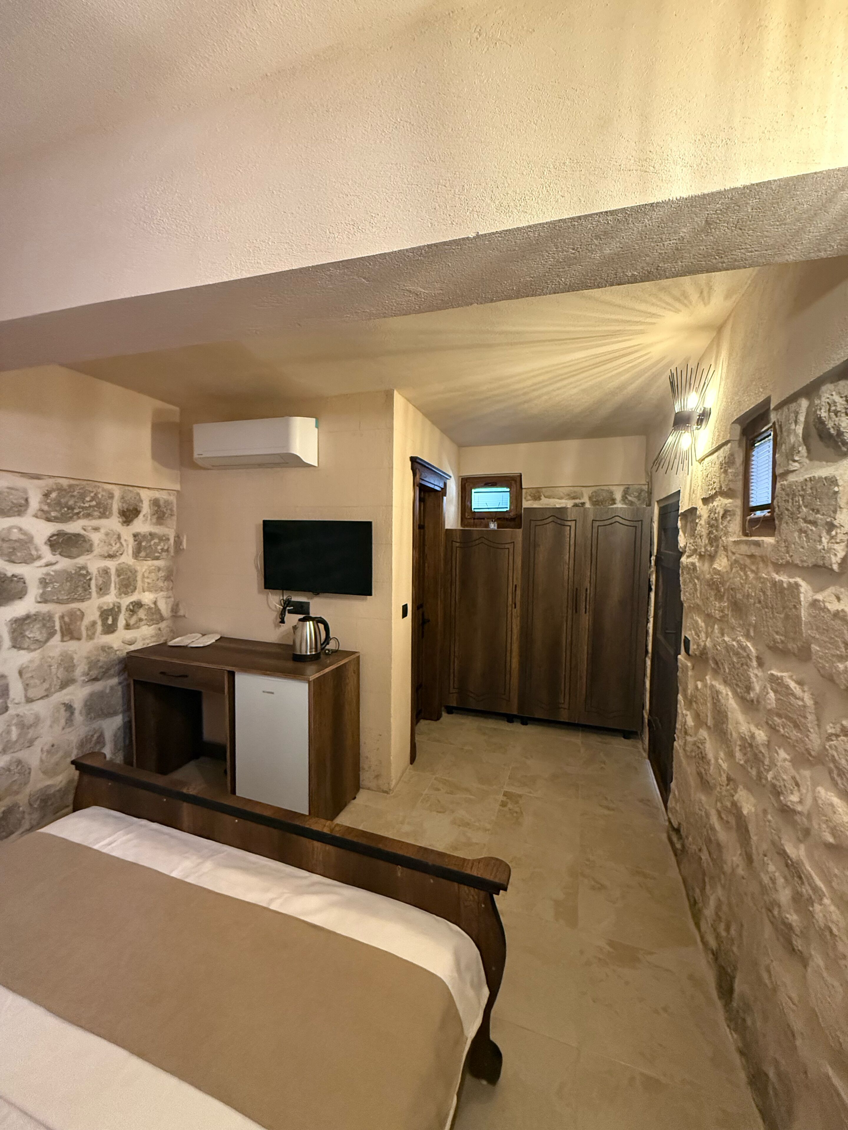 Comfort Room | Free WiFi