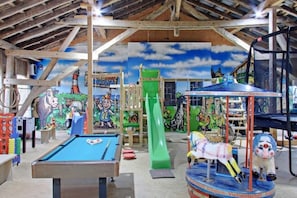 Children’s area - Vacation home "Chalet Paul" with terrace on our children's farm (Welt)