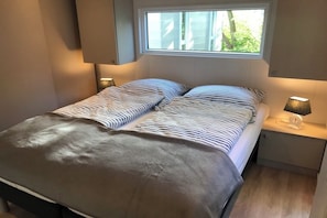 Room - Vacation home "Chalet Paul" with terrace on our children's farm (Welt)