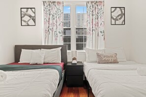 Iron/ironing board, WiFi, bed sheets