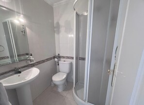 Bathroom - Lovely Ground Floor Apartment - El Divino (Los Alcázares)