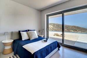 4 bedrooms, WiFi, bed sheets