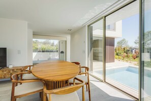 Dining - Vrbo Property (Sintra)