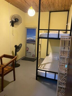 Room - Wake N Flow, Hiriketiya (Hiriketiya)