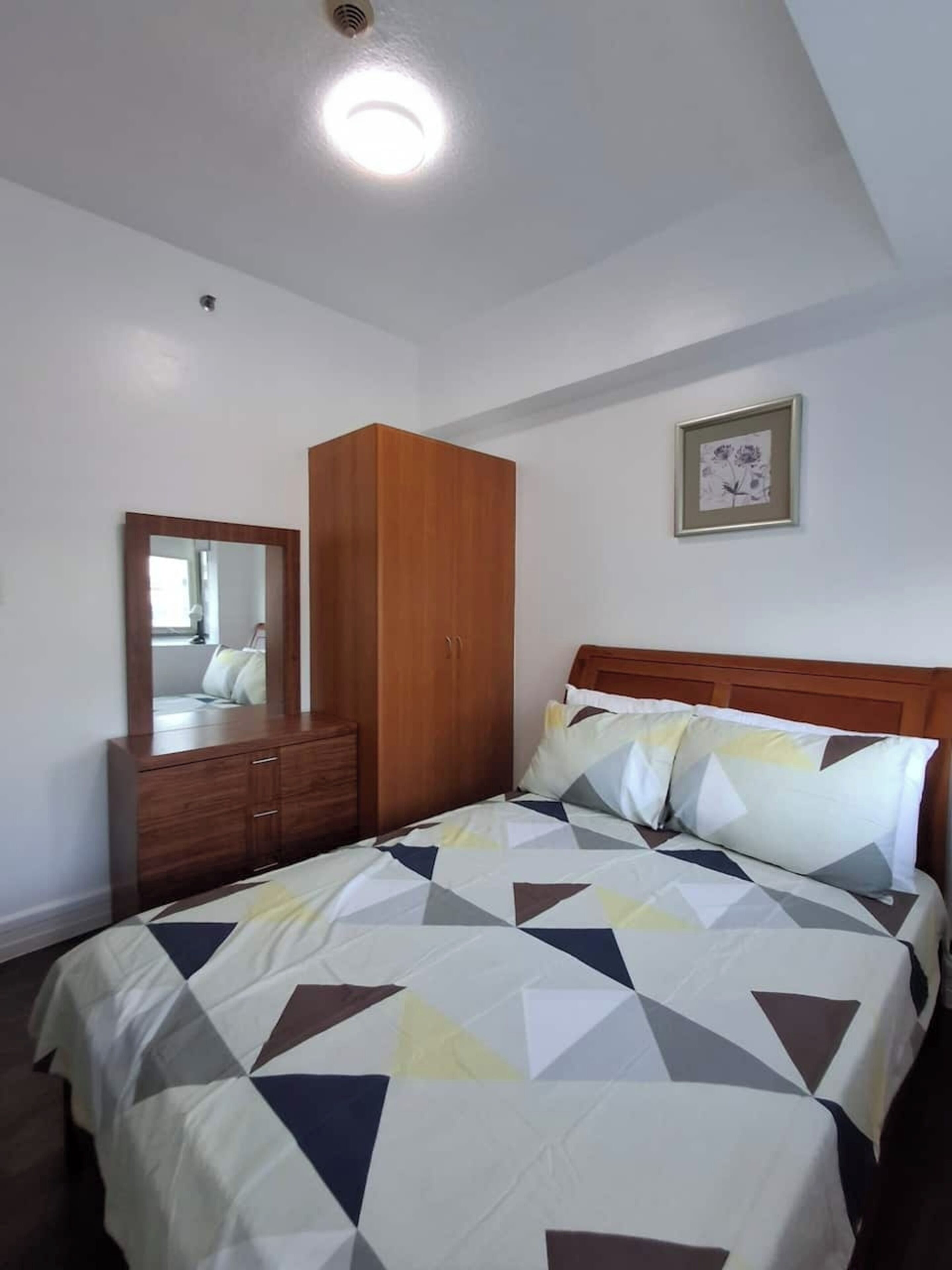 City Condo, 2 Bedrooms, Pool Access, City View