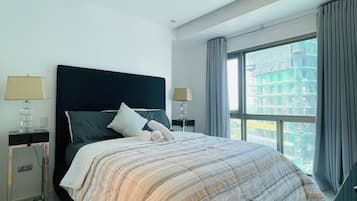 Standard Condo, 2 Bedrooms, Pool Access, Golf View