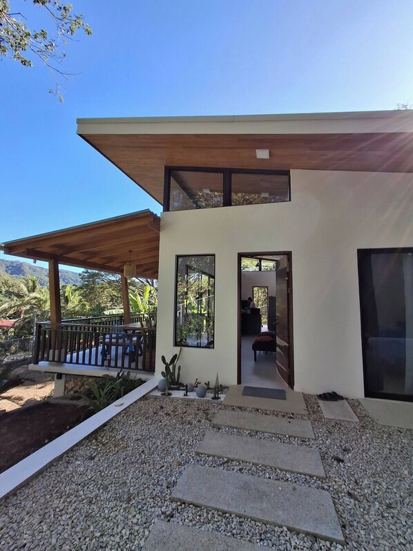 Terrace/patio - Manzu House Near Playa Guiones, Nosara (Nosara)