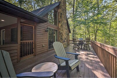 Secluded w River Access, Firepit, Screened Porch