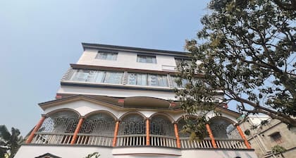 Hotel Raj