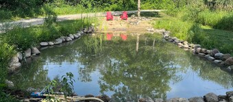 Sherwood Forest Treetop Sanctuary! 1-bdrm apt.  just 5 miles from Lake Geneva!