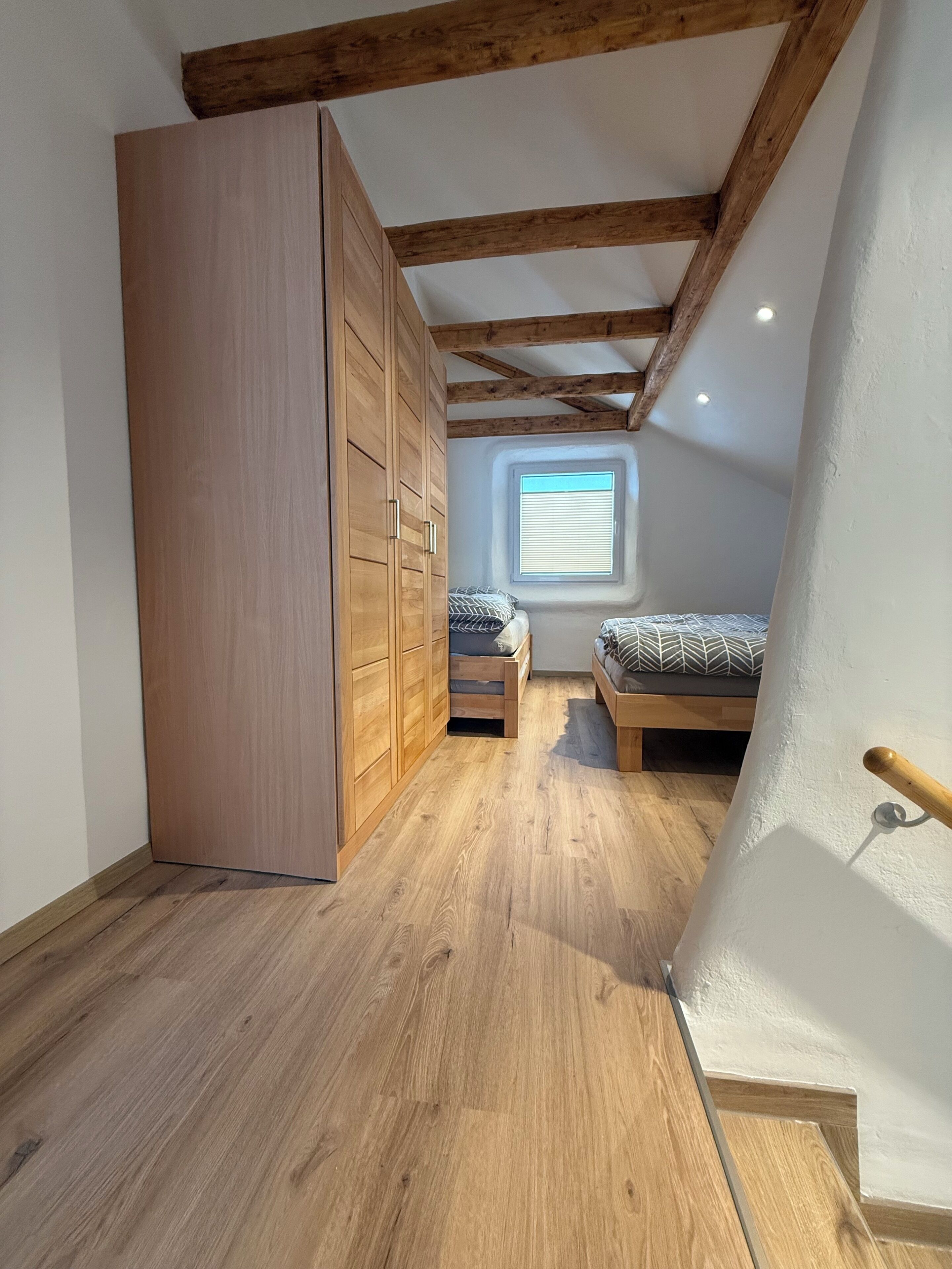 1 bedroom, desk, free WiFi, bed sheets