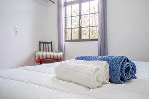 3 bedrooms, WiFi, bed sheets