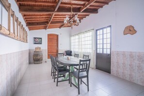 Dining - Casa 3 Marias Angra do Heroísmo (Biscoitos)