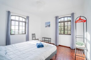 3 bedrooms, WiFi, bed sheets