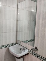 Artículos de tocador gratuitos, toallas, jabón, shampoo