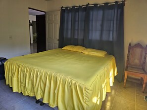 Room - Honey Beach House (San Luis Talpa)
