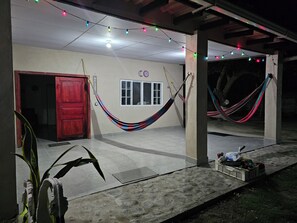 Terrace/patio - Honey Beach House (San Luis Talpa)