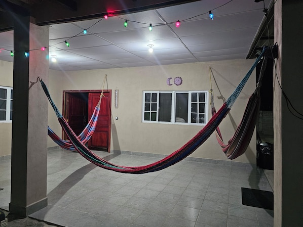 Interior - Honey Beach House (San Luis Talpa)