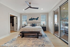 4 chambres, fer et planche à repasser, lit parapluie, Wi-Fi gratuit