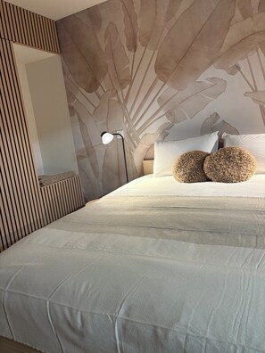 Room - Vrbo Property (Éguilles)