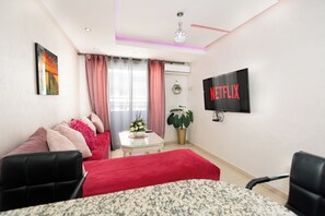 Interior - Modern Equipped Studio · Islane Agadir w/ Pool (Agadir)