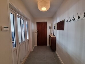 Interior - 90m² apartment with balcony and parking (Arcachon)