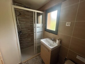 Hair dryer - Ma Lozerienne near Banassac, A75, ideal place for a get-together. (Saint-Saturnin)