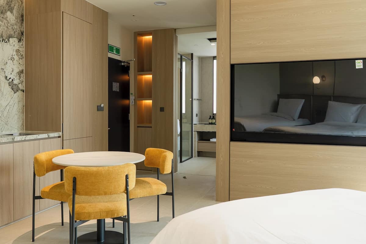 Small Suite Twin (No Ocean View)