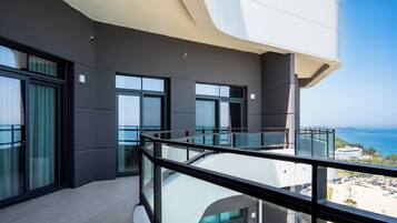 Super Suite Two Bed (Ocean) | Terrace/patio