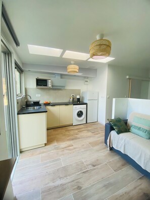 Private kitchen - Apartment 5 minutes from the beach (Saint-Pierre)