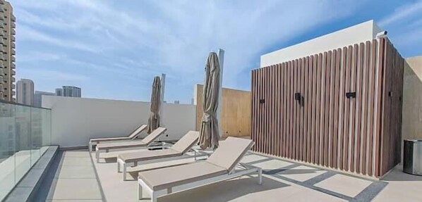 Pool - Binghatti Galaxy JVC near Circle Mall (Dubai)