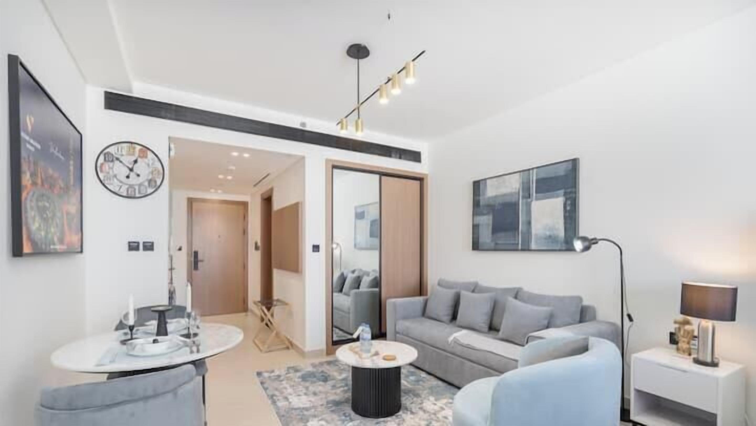 Luxury Studio, Balcony, City View | Living area