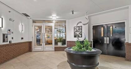 Luxury 1-bedroom Condo in Prime Downtown Raleigh
