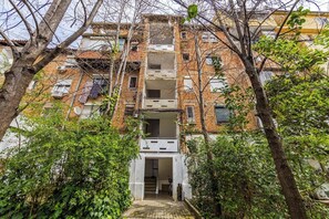 Exterior - Siara Apartment by Kondo Stays (Tiranë)
