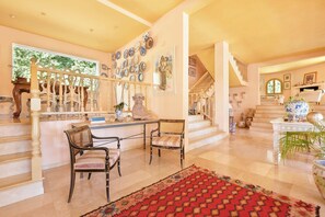 Interior - Mediterranean Finca style with pool and amazing sea views very close to town (Can Furnet)
