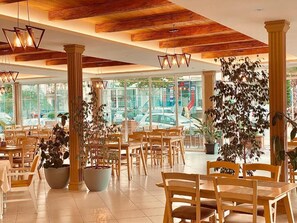 Dining - Bliss Boutique Hotel  (Durrës)