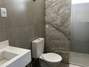 Desk, laptop workspace, free WiFi - Vértice Hotel (Brasília)