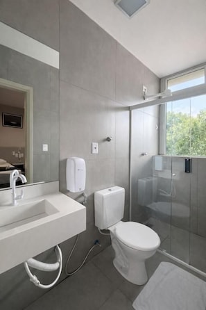 Desk, laptop workspace, free WiFi - Vértice Hotel (Brasília)