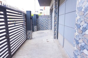 Property grounds - Praia City Apartments (Praia)