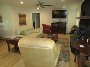 Living area - Rare find! 2,600‑square‑foot farmhouse on a working horse ranch, Horses welcome! (Canton)