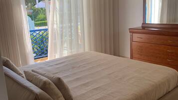 2 dormitorios, tabla de planchar con plancha, wifi y ropa de cama