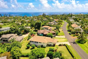 Exterior - Island Home with AC - Close to Beaches and Shops (Princeville)